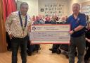 The cheque presentation of £1000