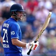 Liam Livingstone scores 20 runs in England's opening ICC Cricket World Cup defeat to New Zealand