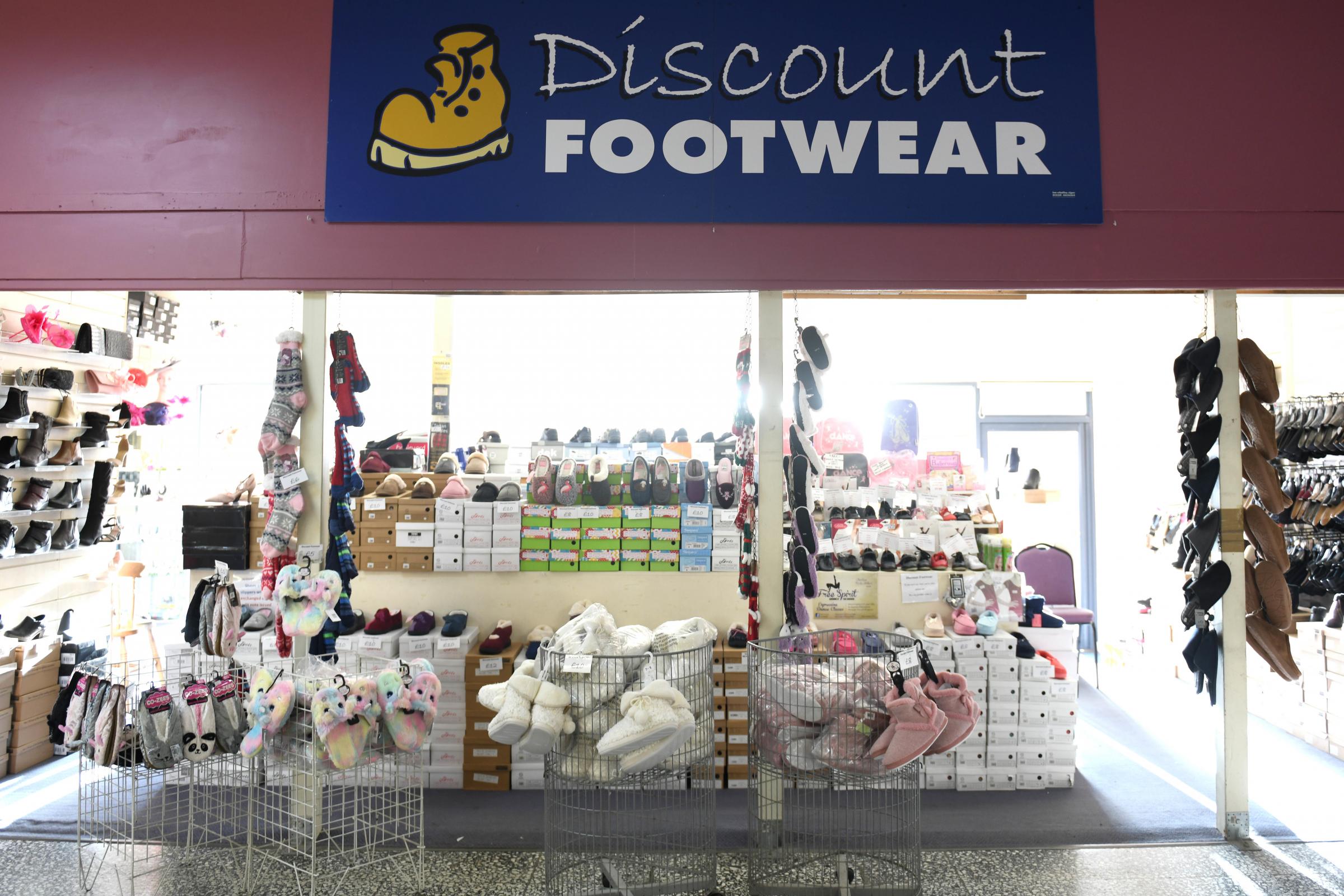 MARKET: Discount Footwear and Fascinators