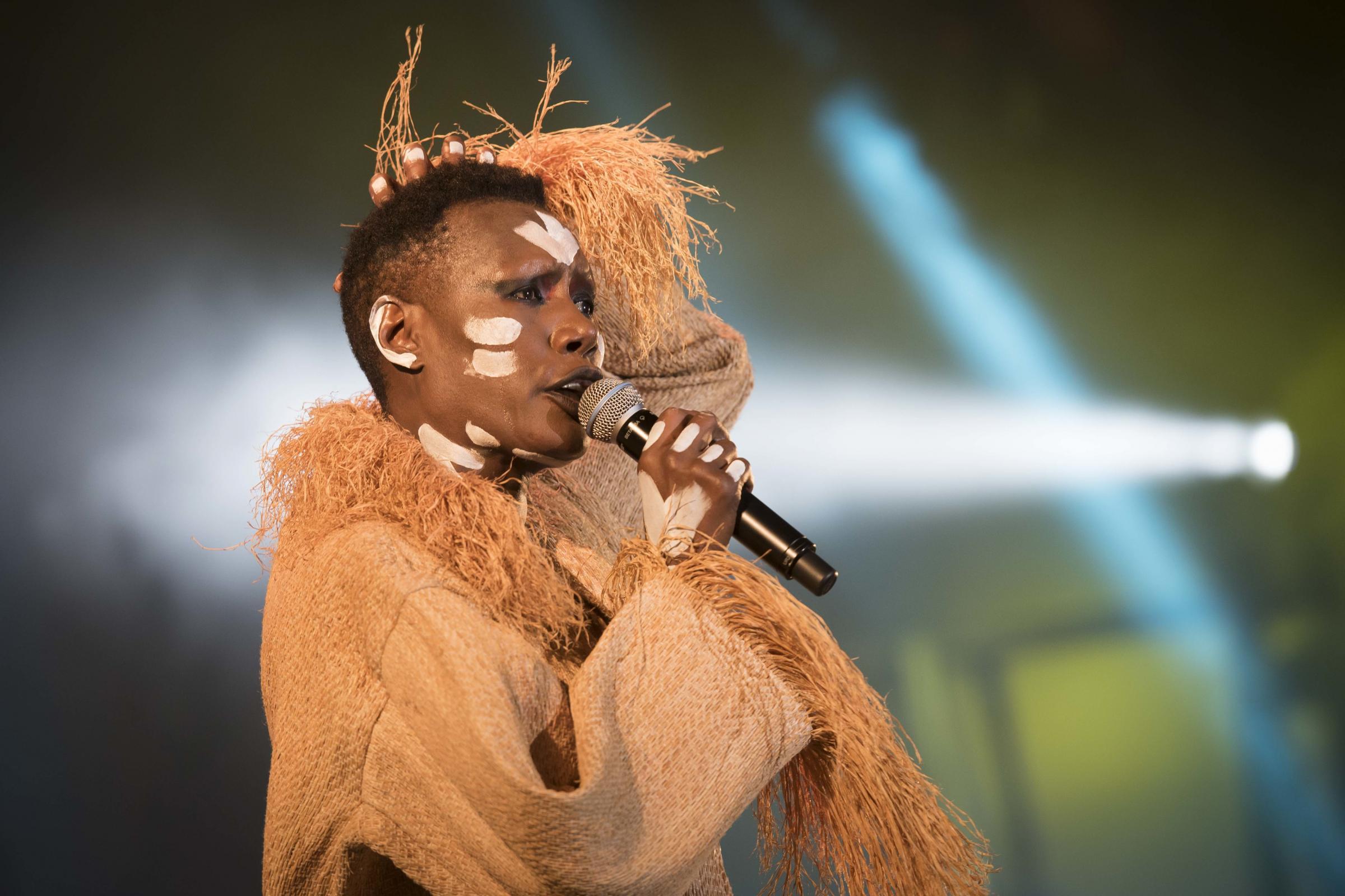 Porn Oumou Sangare Artiste Mali - Grace Jones reveals her Meltdown festival line-up | The Mail