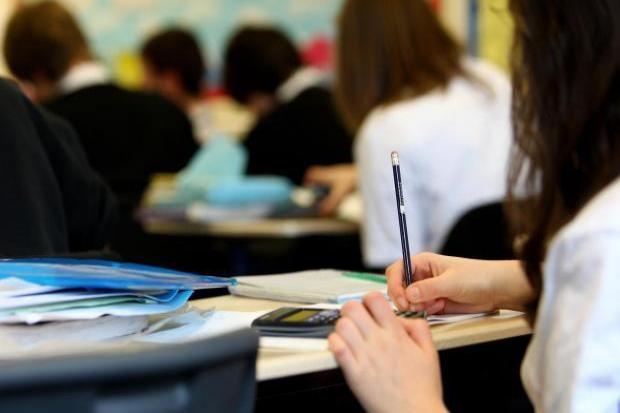 Covid-19 rule breaches behind nearly 1,000 school exclusions