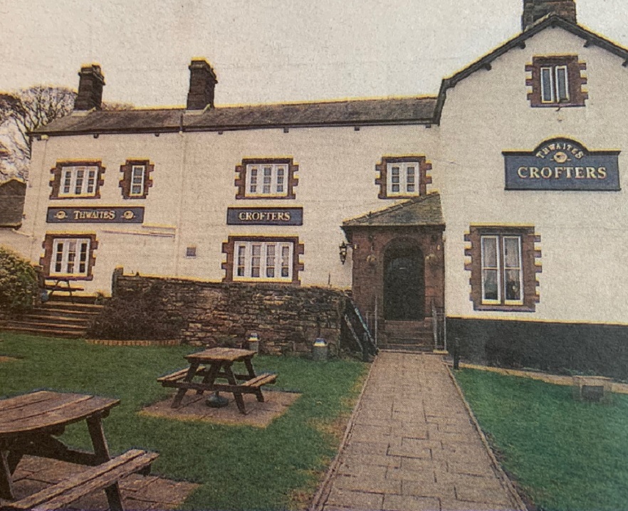 POPULAR: The Crofters pub, pictured in 2005, enjoyed success in the hands of Maggie and Geoff Pattinson which earned it recognition