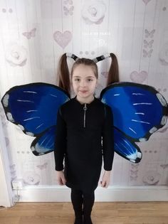 BUTTERFLY: Leylah, 8 ans, en tant que papillon de Monkey Puzzle