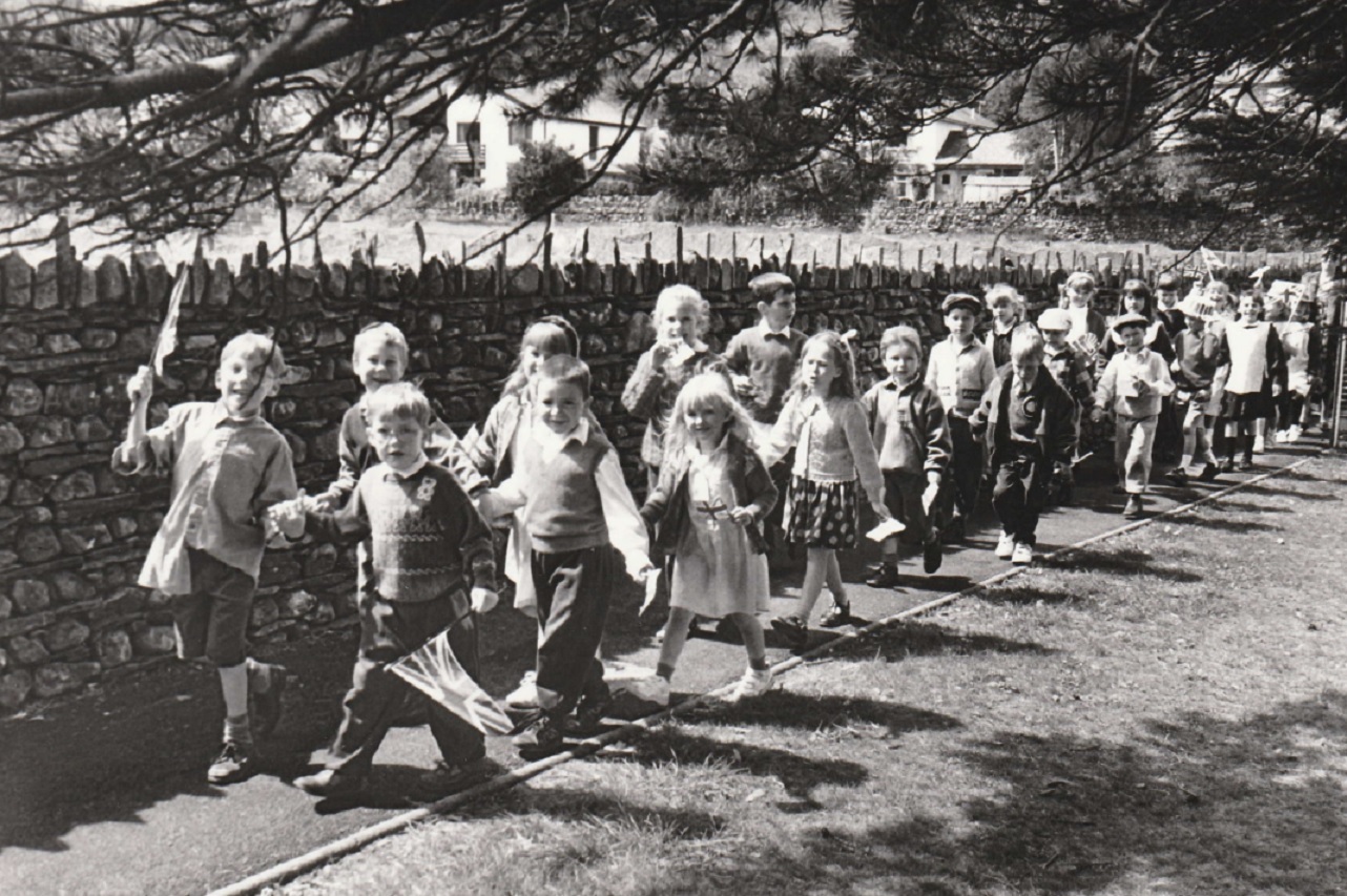 DRESS UP: Coniston schoolchildren dressed in wartime clothes during Coniston Week in 1995
