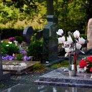 Death notices and funeral announcements in The Mail
